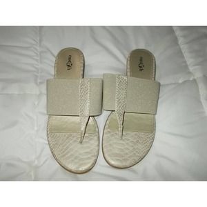 East 5th womens flat slip on sandals Size 8